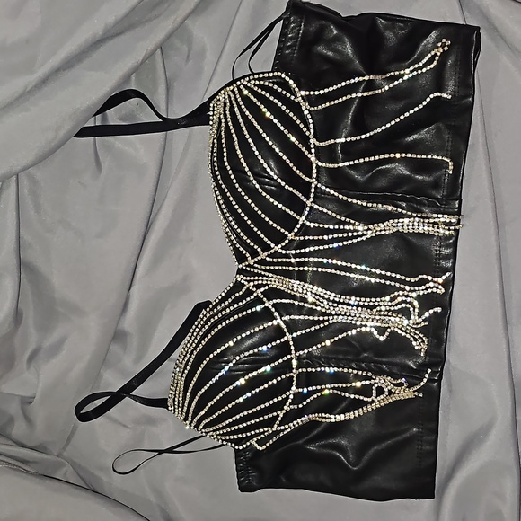 NWT XL BLASHE RHINESTONE CROP TOP - Picture 2 of 4